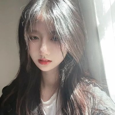 冰属性男子与酷酷女同事